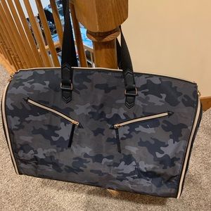 Stella and Dot Lady Boss travel bag